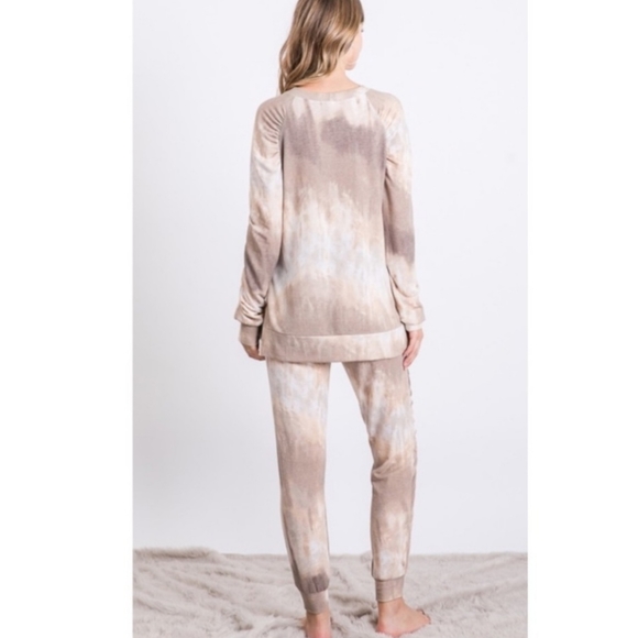 NWT FIRST LOVE Tie-dye joggers - Picture 3 of 12